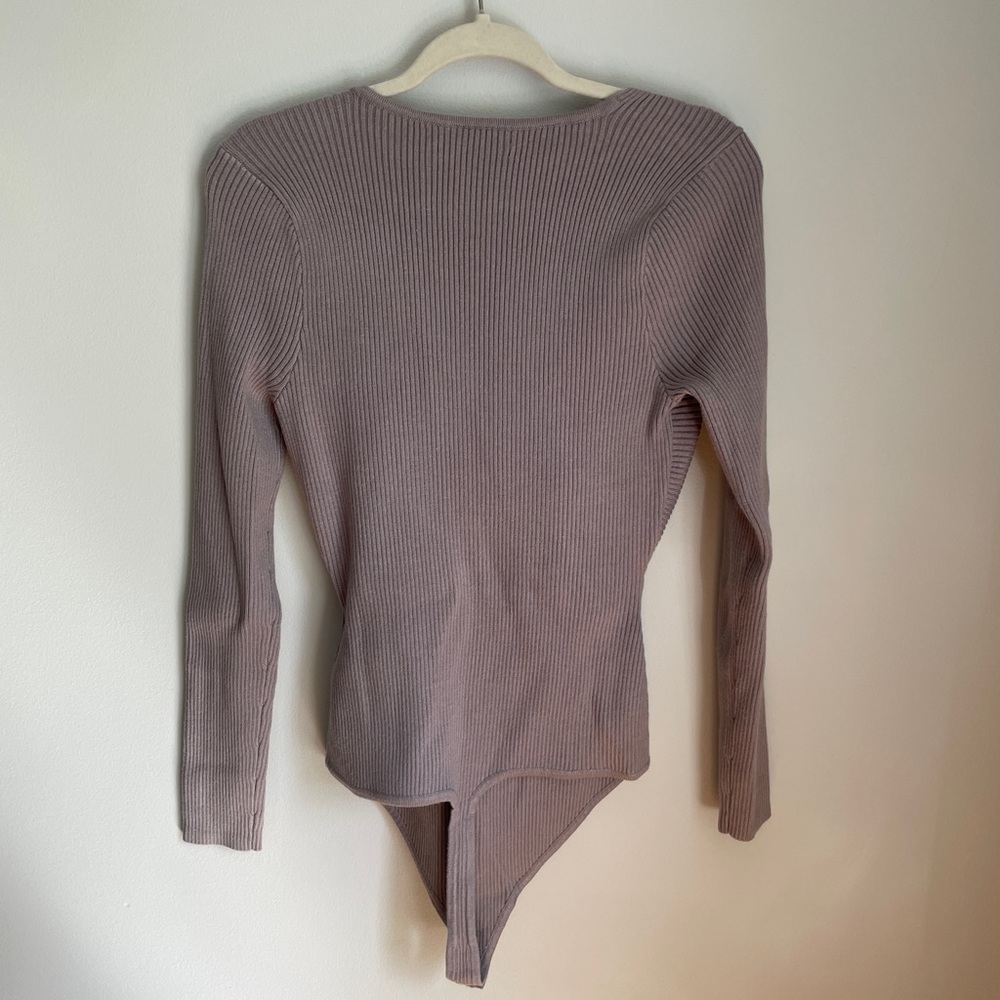 Abercrombie & Fitch Women’s Long Sleeve LuxeLoft Wrap Ribbed Bodysuit Size XL - Picture 8 of 8
